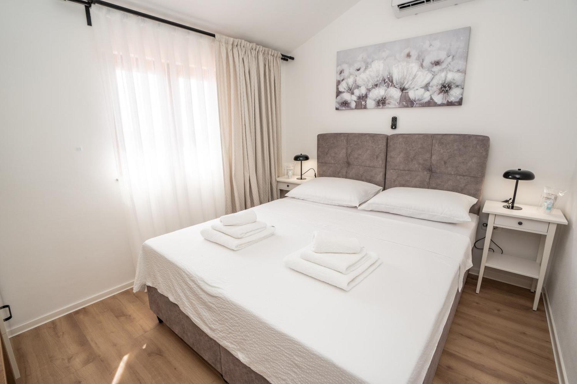 Villa Kamia With Private Heated Pool And Electric Vehicle Adapter Zubovici Exterior photo