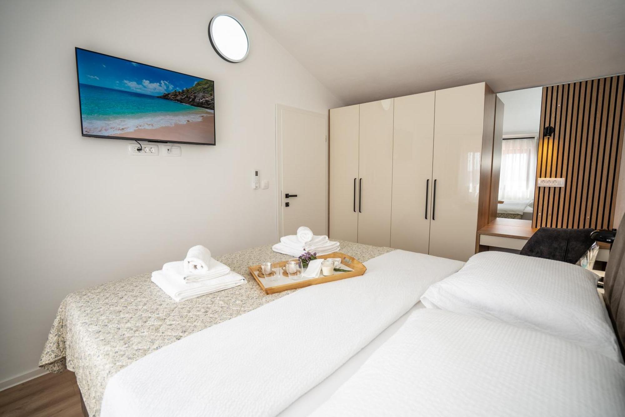 Villa Kamia With Private Heated Pool And Electric Vehicle Adapter Zubovici Exterior photo