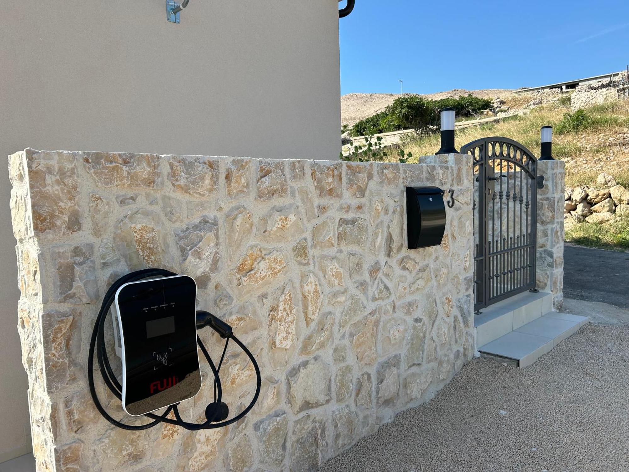 Villa Kamia With Private Heated Pool And Electric Vehicle Adapter Zubovici Exterior photo